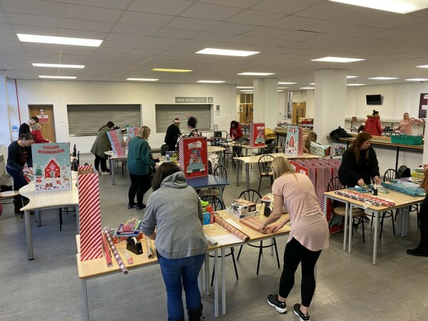 Longdendale High School (@lhs_highschool) on Twitter photo We were proud to support the <a href="/StamfordTrust/">Stamford Park Trust</a> Christmas Gift Appeal!
Together, we helped collect 550 gifts for 102 children across Tameside. Huge thanks to staff, students, families & <a href="/AstleySports/">AstleySportsVillage</a> for leading the way!
For the full story, visit tinyurl.com/39cz9nk4 We were proud to support the <a href="/StamfordTrust/">Stamford Park Trust</a> Christmas Gift Appeal!
Together, we helped collect 550 gifts for 102 children across Tameside. Huge thanks to staff, students, families & <a href="/AstleySports/">AstleySportsVillage</a> for leading the way!
For the full story, visit tinyurl.com/39cz9nk4