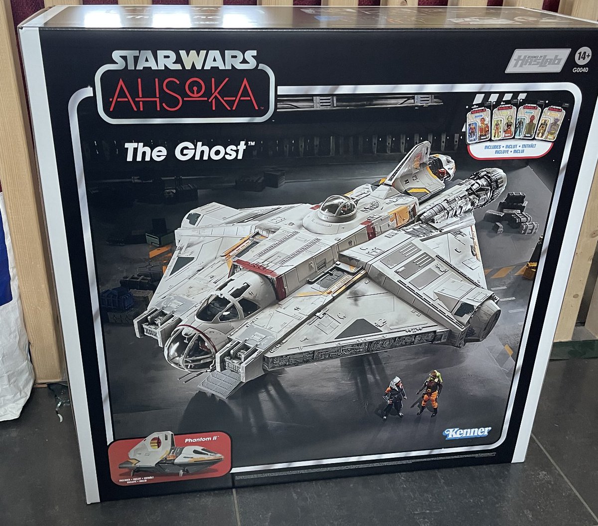 Enfin ! The Ghost d'HasLab ! Il est magnifique ! 😍 #StarWars #Ashoka #TheGhost