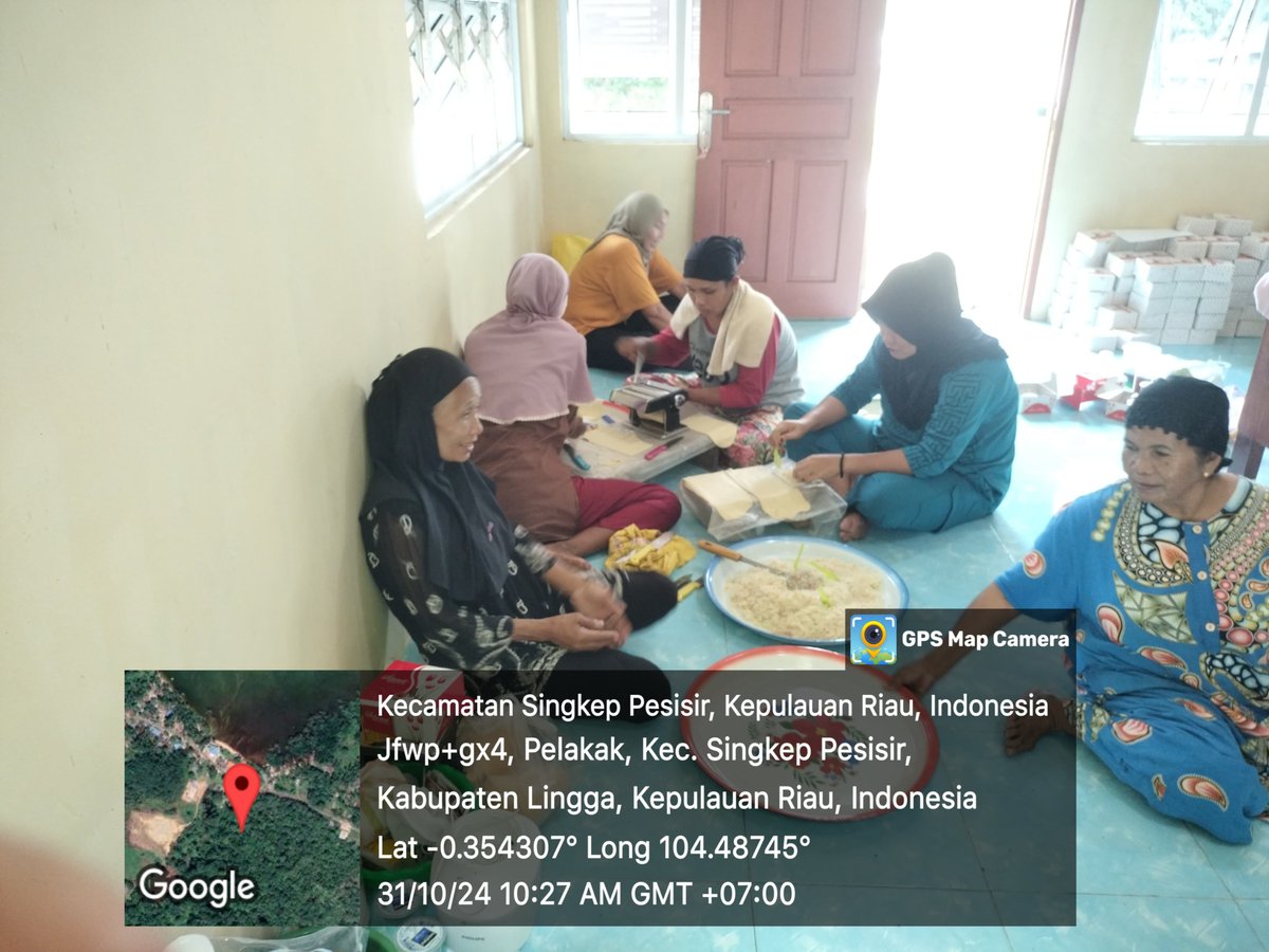 MegaTania17's tweet photo. Kamis (31/10) Mega Tania, Luhkan Kab Lingga, melaporkan Produksi stik rumput laut Poklahsar Murni Dewi Indah Ds Pelakak, bln September 2024 sebesar 6 kg harga jual 75000/kg  #GiatLuhkanSatminkalMedan #Lingga #Produksi
@bppsdm_bp3medan
@pusluhkp
@pusluh_bppsdm
@bpblbatam https://t.co/XapOAwrCog