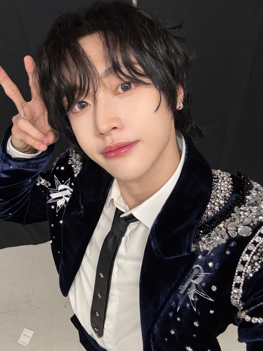 parqwonbin's tweet photo. 🎸Fukuoka~😎 https://t.co/NYgcigOTBb