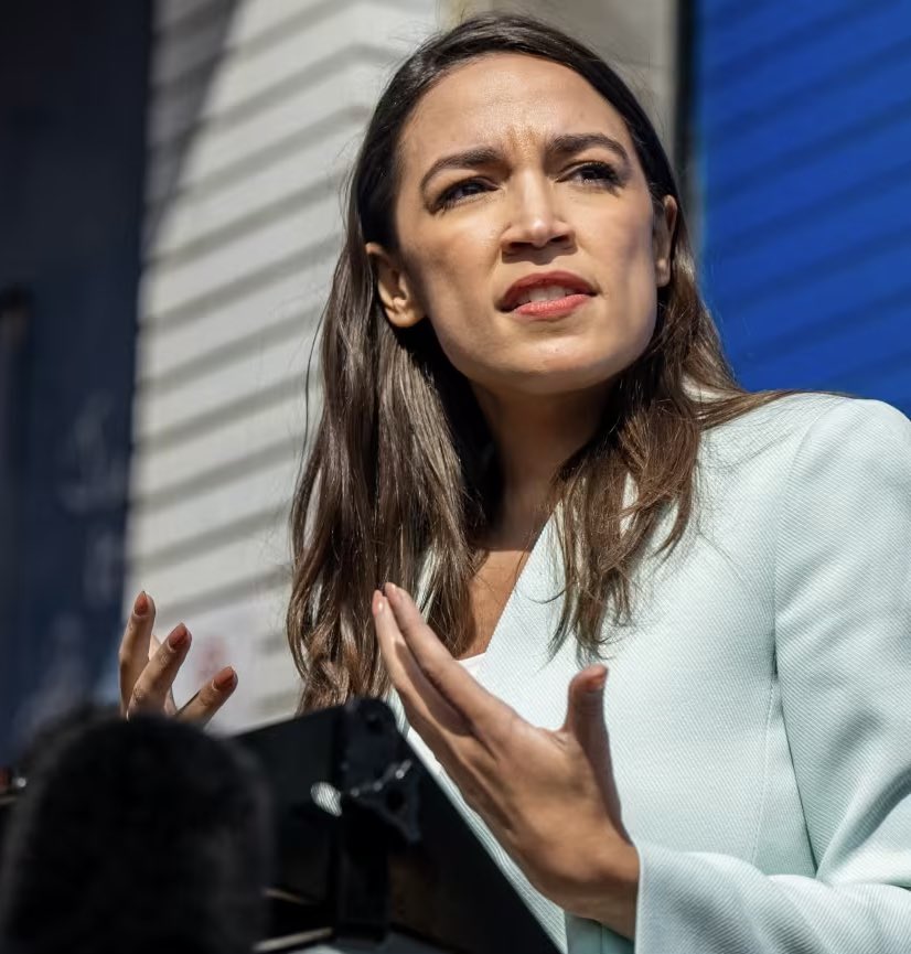 Raise your hand 🖐️ if you’re a fan of AOC