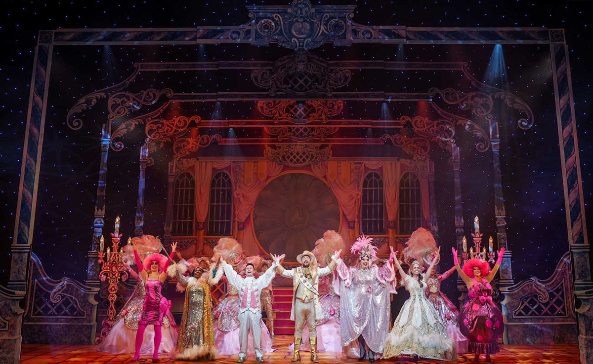 ⭐⭐⭐⭐⭐
REVIEW - Whether you're travelling by pumpkin carriage, car or tram, magic yourself to Cinderella as fast as you can!
manchestertheatres.com/news/review-_-…

Review by <a href="/KasRyder/">Karen Ryder</a> 

<a href="/PalaceAndOpera/">Palace & Opera Mcr</a> <a href="/XRoadsPantos/">Crossroads Pantomimes</a>  <a href="/JasonManford/">Jason Manford</a> <a href="/realbennickless/">Ben Nickless</a> @myradubois <a href="/SarahRVaughan/">Sarah Vaughan</a> <a href="/WendyMaeBrown/">Wendy Mae Brown</a>