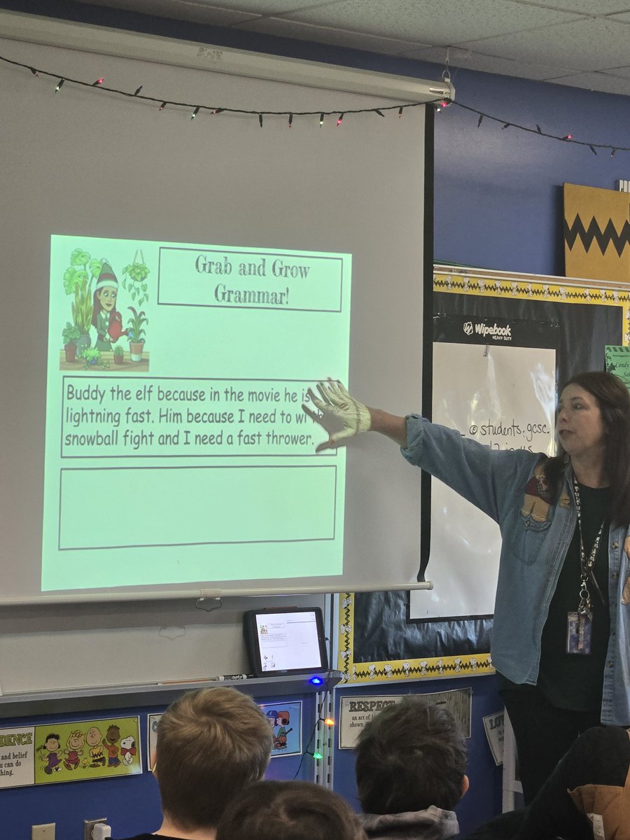 #grabandgrowgrammar  <a href="/ajdctilley/">Mrs. Tilley</a> A great way to work on writing and instruct grammar using authentic student work, all in less than 5 minutes! 👏👏👏#proud2bMIS