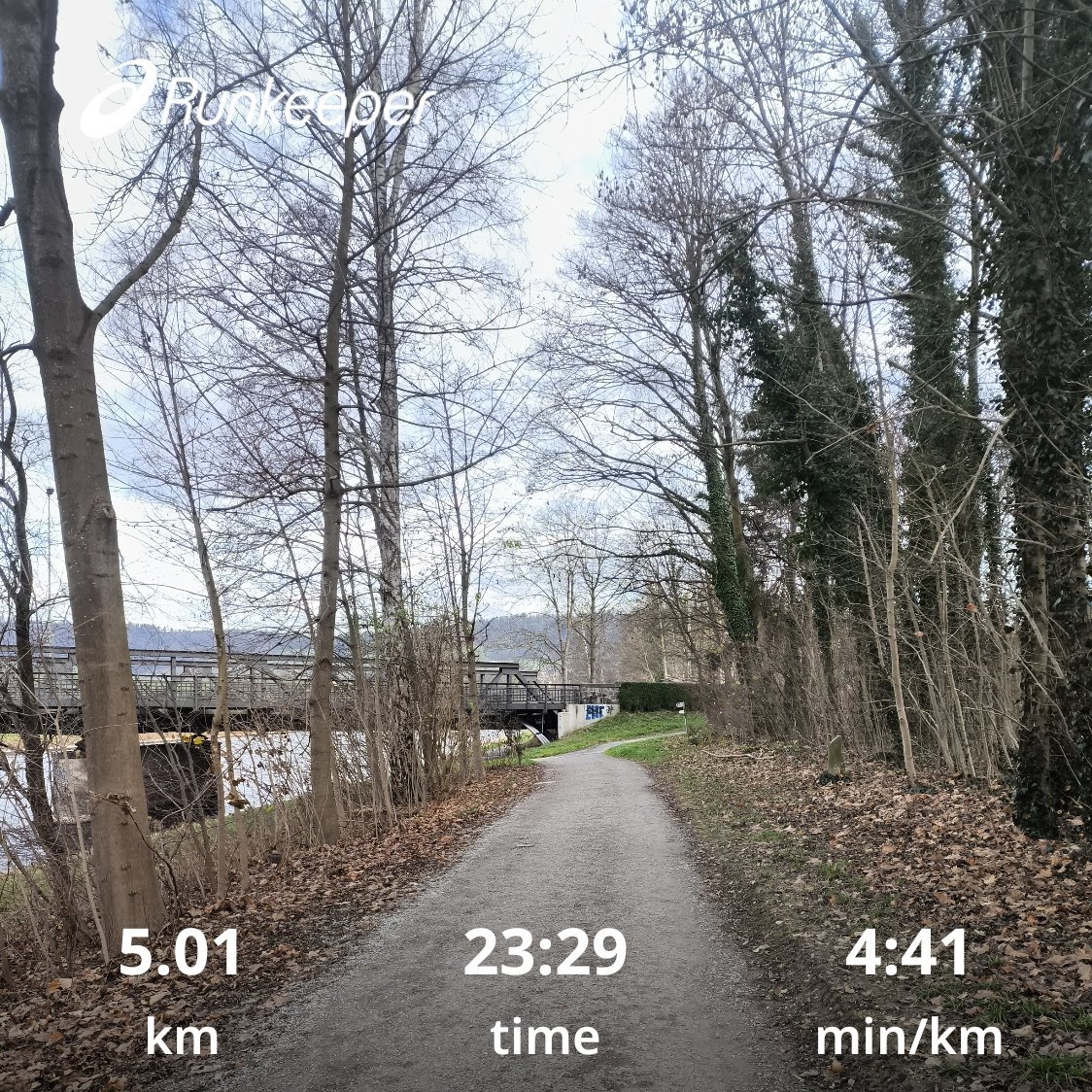 zureich37's tweet photo. 3 separate runs in 1 session 🏃🌡️🏃⚡🏃😎.
20 mins warm-up, fast 5K, slow 5K.
Roughly once a month I go out and see how fast I can run a 5K. 
Enjoyed it 😃.
#running #runchat #5Krun #trainingPB #marathontraining 
#learning #happy https://t.co/wDpy9CzKAg