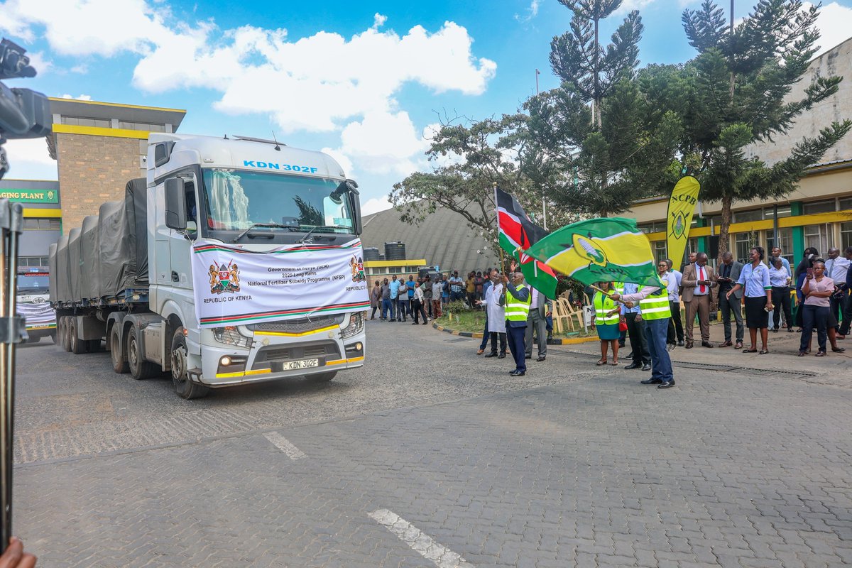Dr Andrew Karanja (@drandrewkaranja) on Twitter photo I am honored to preside over the launch of the 2025 Long Rains National Fertilizer Subsidy Programme (NFSP) at the NCPB GPC Depot in Nairobi.
The National Cereals and Produce Board (<a href="/NCPB_KE/">National Cereals & Produce Board</a>), a key agency under our ministry, continues to play a pivotal role in distributing I am honored to preside over the launch of the 2025 Long Rains National Fertilizer Subsidy Programme (NFSP) at the NCPB GPC Depot in Nairobi.
The National Cereals and Produce Board (<a href="/NCPB_KE/">National Cereals & Produce Board</a>), a key agency under our ministry, continues to play a pivotal role in distributing