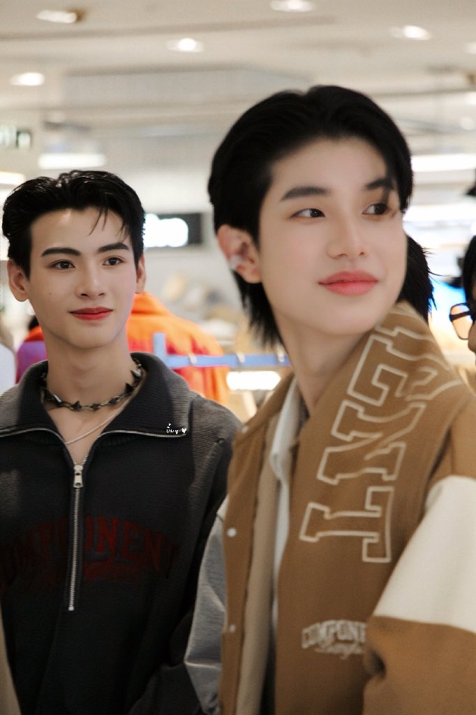 blb168126's tweet image. ฮึ้ โดนลากมาเลี้ยงหลานค่า 😔😔😔

COMPONENT BANGKOK
#AIPROJECTXCOMPONENT #ingasavanund #shonapat_