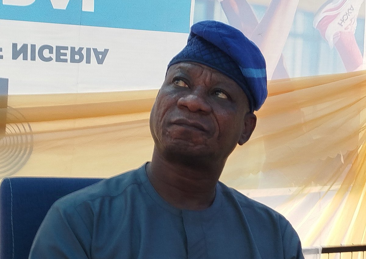 Malam Ali Muhammad Ali, MD of NAN, has announced Mr Mufutau Ojo as the new Editor in Chief of the agency.

He takes over from Mr Ephraims Sheyin who retired in Dec. 11.