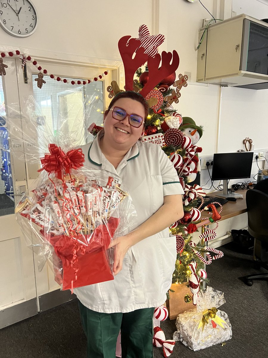 ADT_WWL's tweet photo. 🎄 Discharge &amp; Therapy Christmas Buffet 🎄… Our award winners &amp; amazing OT Zoe that organised it all 🎄🎁 https://t.co/6upBIYcQfm