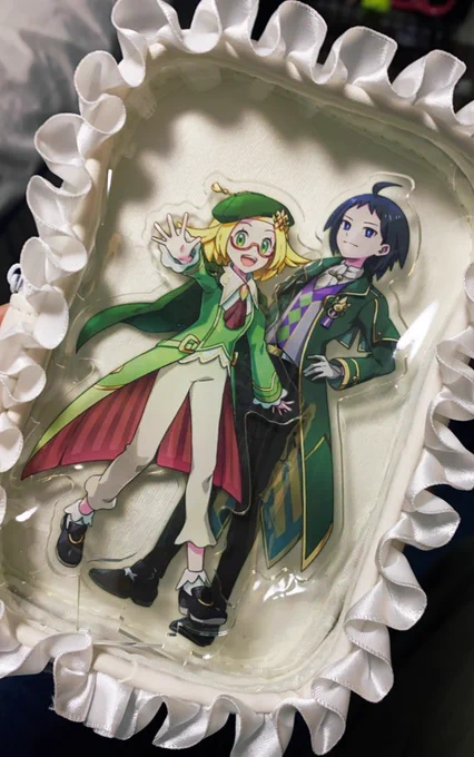 ポケマスのチェレンとベルアクスタ家宝すぎるいろんなところで写真撮ってます 