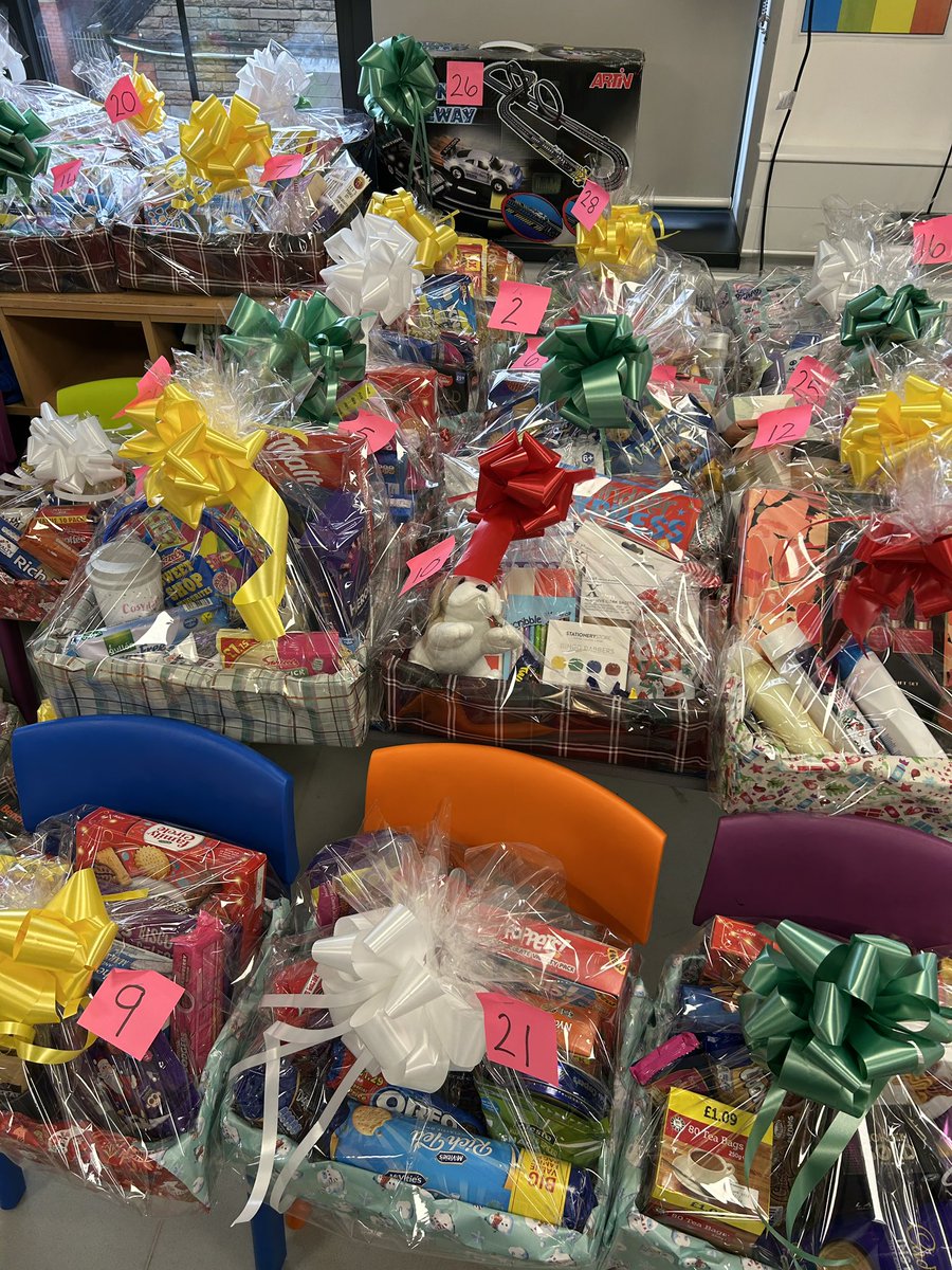 We have 28 fabulous hampers to auction off at our Winter Fair today. Thank you for the amazing support from the families, friends and staff of Ninian. We look forward to seeing you in our lower hall at 3pm for festive fun. #nppschool #nppschevents