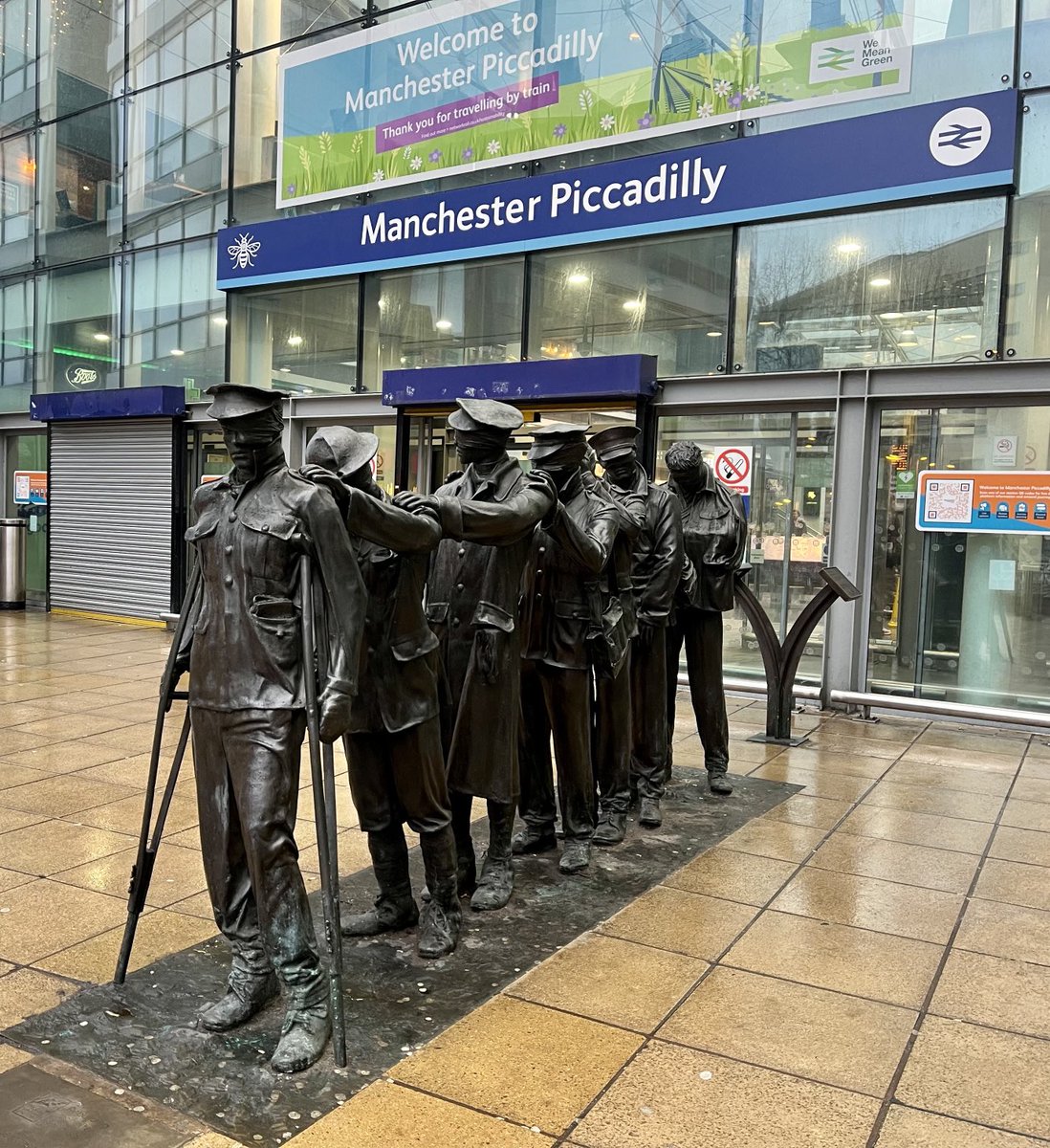 bones_carmel's tweet photo. Manchester today for the annual ⁦@osirisedu⁩ get together ⁦@etcvenues⁩ ⁦@learnimperative⁩ ⁦@inspireandtrain⁩ ⁦@philbadham⁩ ⁦@judypitt3⁩ ⁦@NickAustinAlect⁩ Katherine Saunders Jill Doyle John Huddlestone ⁦@gtcs⁩ 💕🥰thank you all 🤗 https://t.co/KO2UeQfJJN