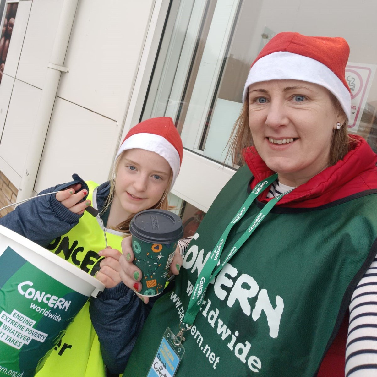 ConcernNI's tweet image. 👋 Say hello to the awesome mother-daughter duo, Donna and Una.
🎄 They spread some holiday cheer last week during our street collection in Omagh. We love their festive spirit!
💚 Together we can bring about lasting change to vulnerable communities worldwide.