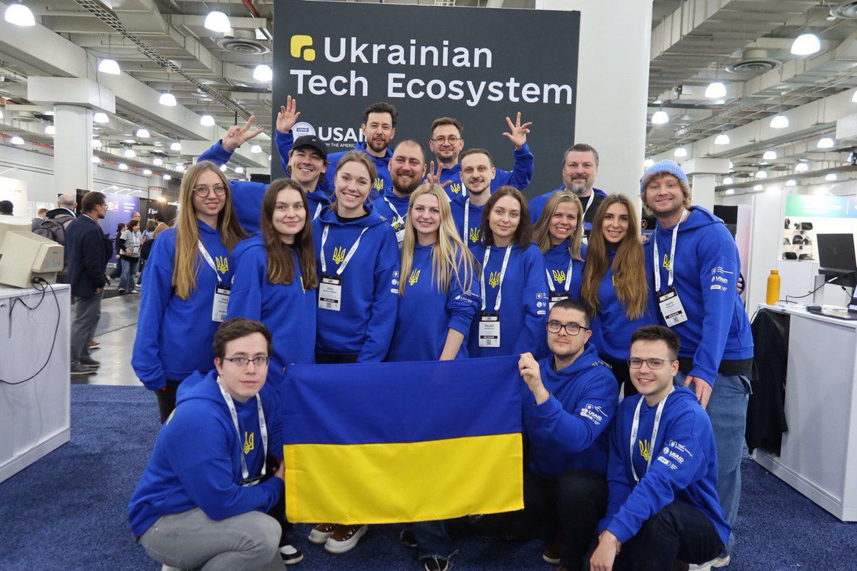 The Ukrainian delegation of 9 startups visited the AI Summit New York 2024, the world's largest conference focused on applying artificial intelligence in business. This year, Ukraine became the first country to showcase a national pavilion at the event 👉linkedin.com/company/289056…