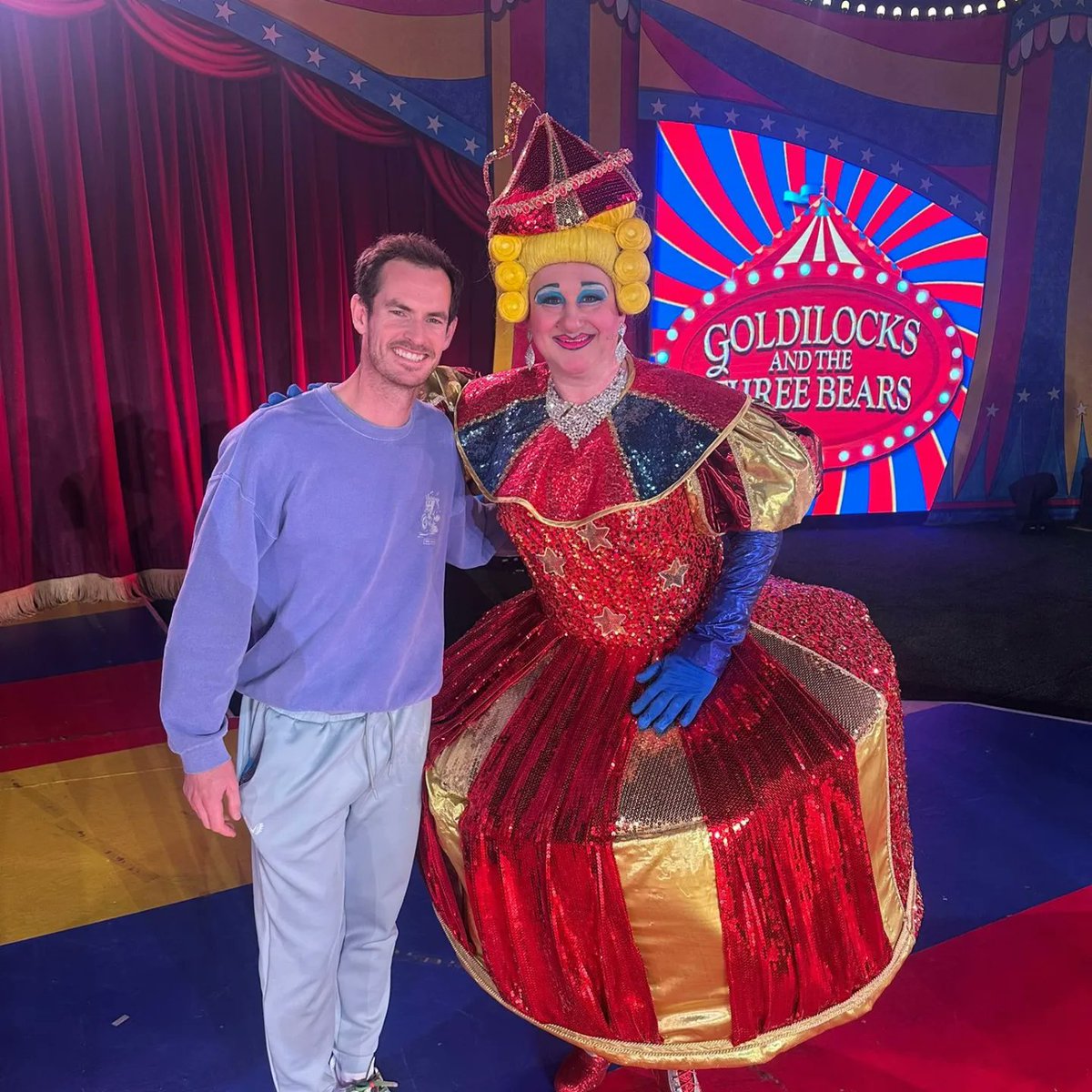 agnew_andrew's tweet image. Another smashing visitor watching the #kilmarnockpanto today @Imagine_Theatre @EALeisure. It was a pleasure to meet @andy_murray. Very lovely guy. We had a very happy cast and crew x #Panto #Balamory.