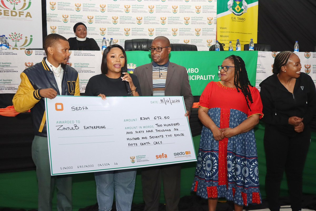 DSBD_SA's tweet image. Earlier today | The Minister Stella Ndabeni-Abrahams leading Machinery Handover  to MSMEs under the auspices of Asset Assist, Cooperative Development Support Programme in Mthatha, OR Tambo Hall.

#dsbdupliftinginformalsmmes #AssetAssist #ministerialhandover #dsbdatwork #SEDFA