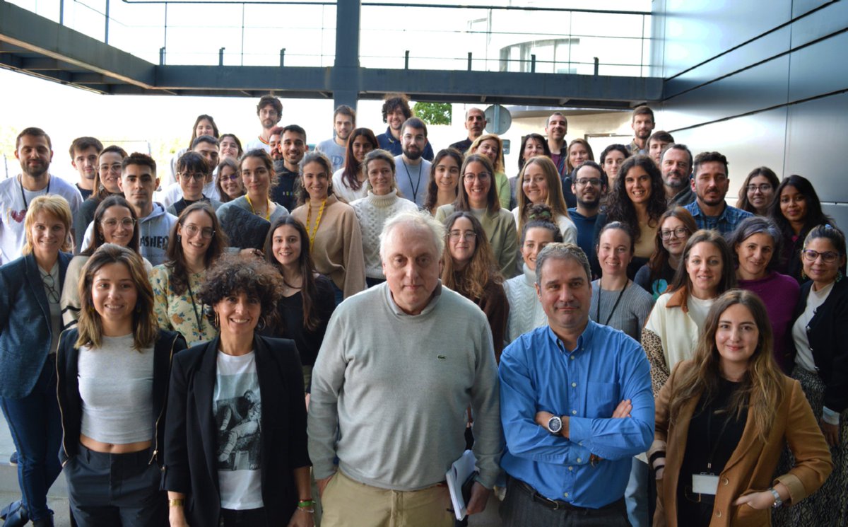 biogipuzkoa's tweet photo. 🧠 Esta mañana las y los compañeros de Neurociencias han celebraron el #NeuroDay. 

20 investigadores/as de los grupos del Instituto han compartido su trabajo para ponerse al día. 

📰 https://t.co/Q3q1XXFSFg

¡Muchas gracias por vuestro trabajo! 👏 https://t.co/IDGTAm6Fzu