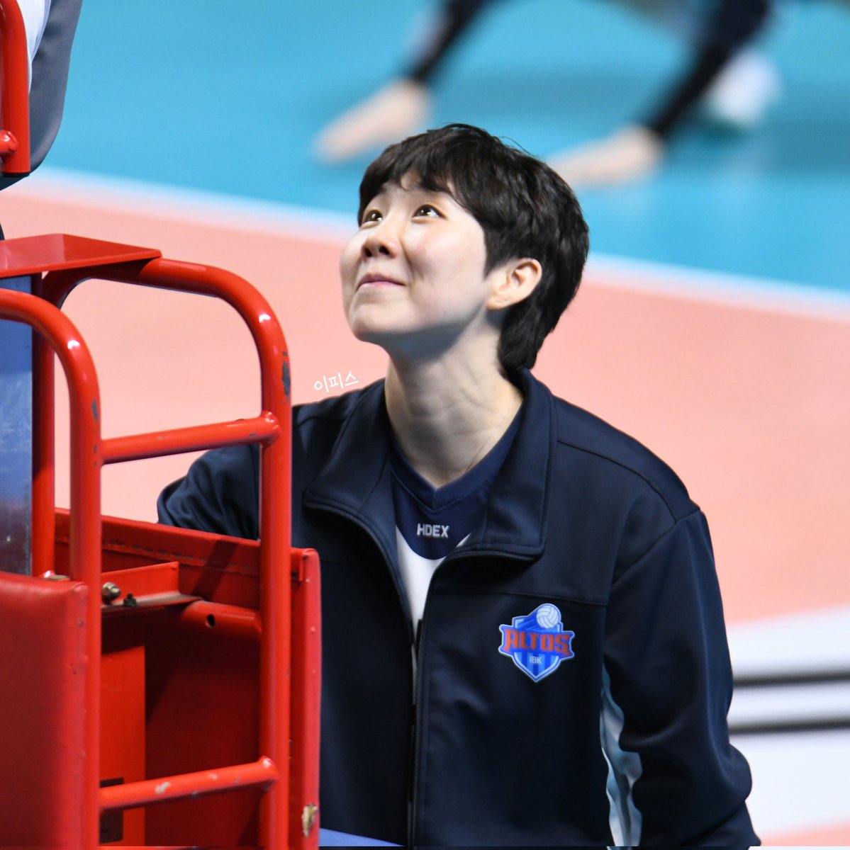 No1SOYOUNG's tweet photo. 주심이되... https://t.co/q6JeT3tA85