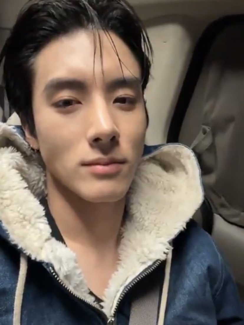 ericthinks's tweet photo. today's eric but very very low quality https://t.co/L6GsJww0EC