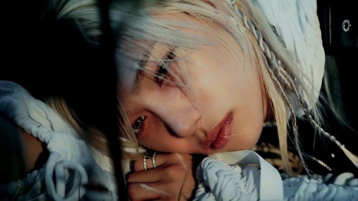 gfromjone's tweet photo. 🚧 HORA DE TRABALHAR, AMORES! 🚧

Comentem 5 objetos + a tag para que consigamos subir UNFAIR rapidinho!

FELIX UNFAIR MV OUT NOW 
FELIX AND THE BEAST
#FELIX_Unfair @Stray_Kids https://t.co/ANFl3hHfAB
