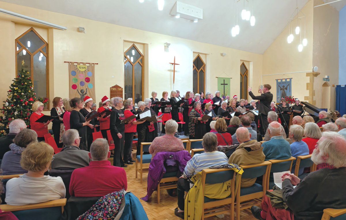 JDelbridgeMusic's tweet photo. Delighted to share these pictures from the recent Christmas concert with the South Somerset Community Choir. Many thanks to photographer Jeffrey Hutson. https://t.co/f5VqARtXvL