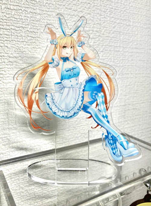アクスタ届いた〜! 印刷も綺麗でめっちゃ嬉し〜! コミケ当日売ります!チキって少ししか印刷しなかったのちょっと後悔