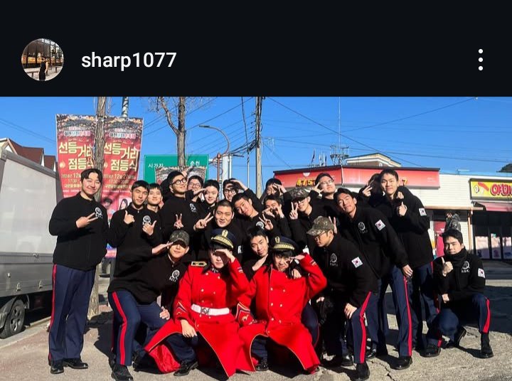 Rubiyan07's tweet photo. Look at Our Namjoonaa!!🥹🫶 https://t.co/y8mMChhoWc