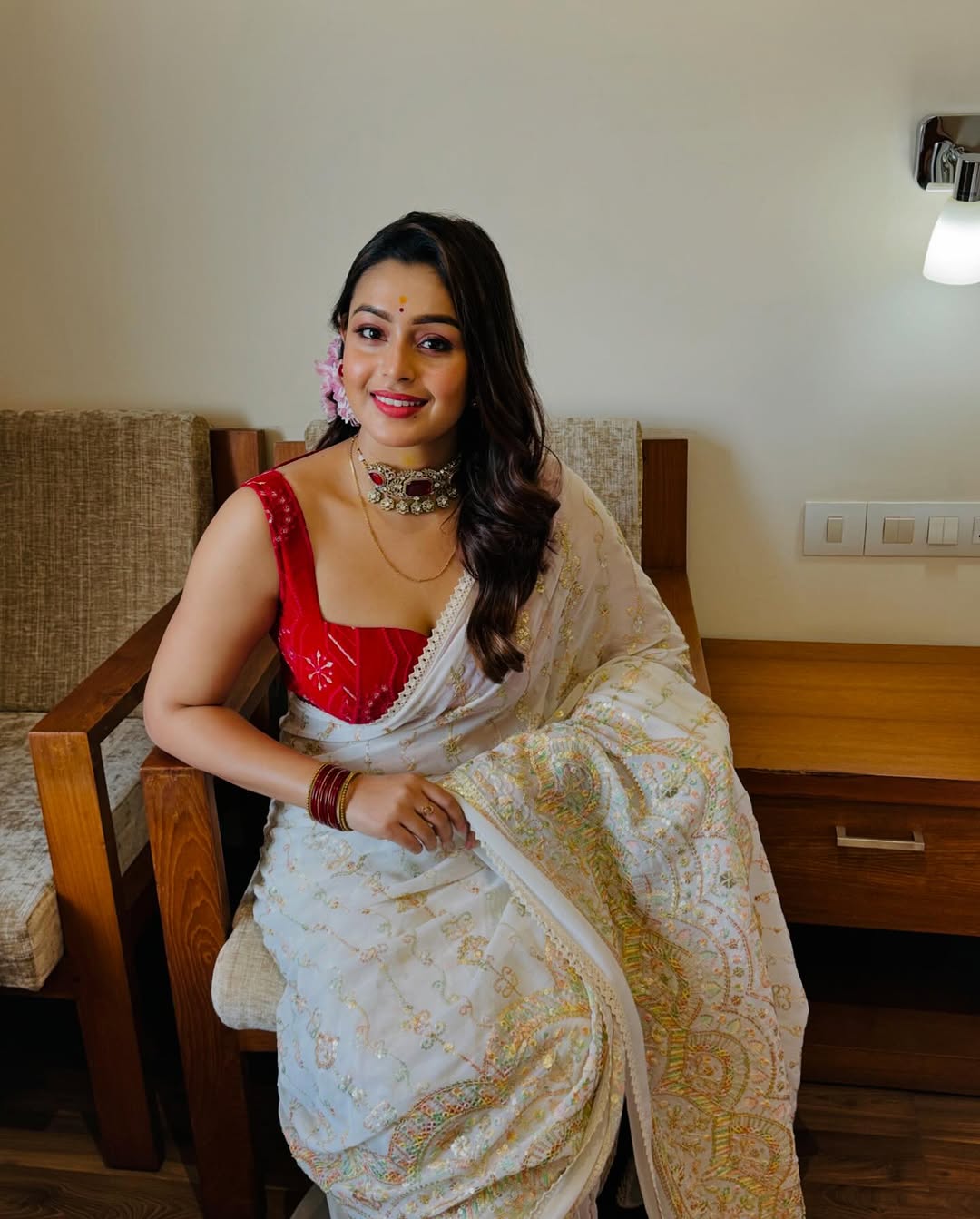 GfFdlV2WQAAvGrw?format=jpg&name=large