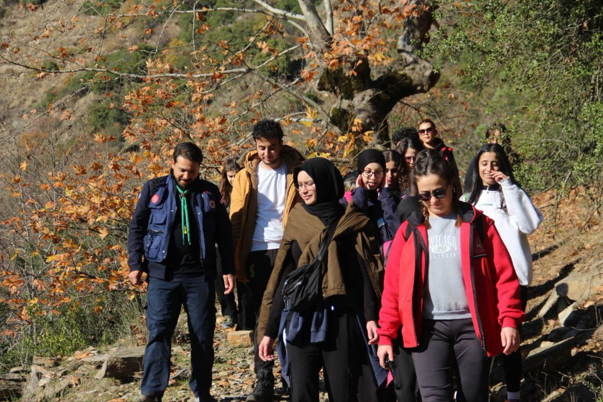 GSB_AydinGM's tweet photo. İzcilik tanıtımı yaptığımız gönüllü grubumuzla, #Sultanhisar ilçemizde bulunan Malgaçemir'de öğrendiklerimizi doğada deneyimleyerek hareketli ve keyifli bir gün geçirdik. #İzcilik #GençlikMerkezleri https://t.co/gR1ShtxyEY