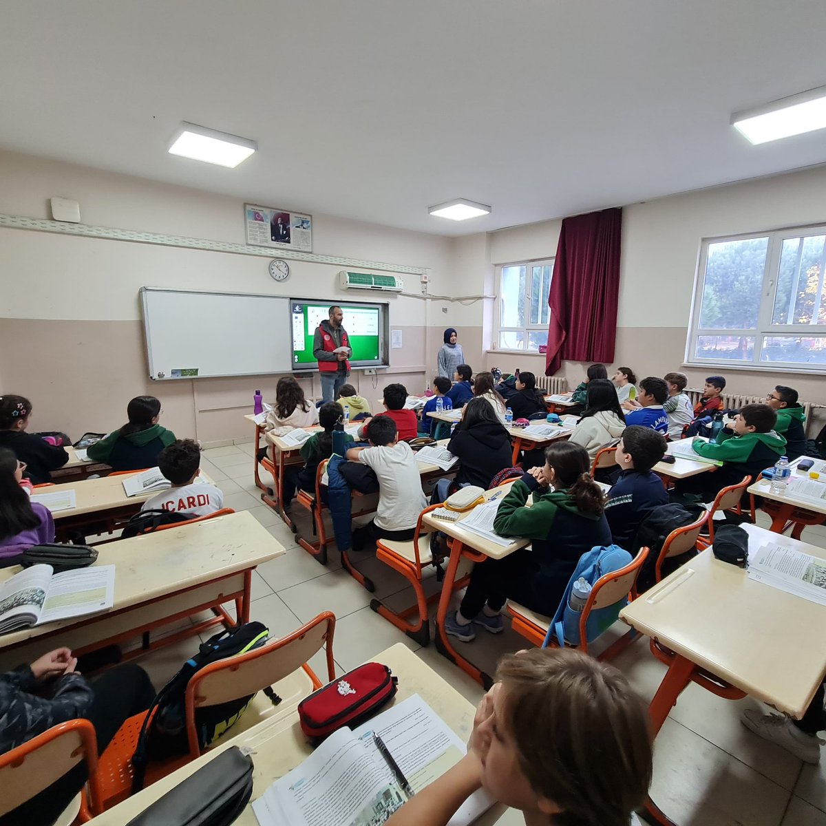 GSB_AydinGM's tweet photo. Doktor Fevzi-Mürüvet Uğuroğlu Ortaokulu'nda, Aydın Gençlik Merkezimizin faaliyetleri ve İzcilik çalışmalarımız hakkında bilgilendirmede bulunduk. #GençlikMerkezleri #İzcilik #GSBHepYanında https://t.co/OqJc7FrmZX