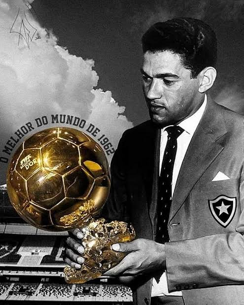 𝐎 𝐂𝐚𝐦𝐢𝐬𝐚 𝟖 🏆⚽️ tweet media