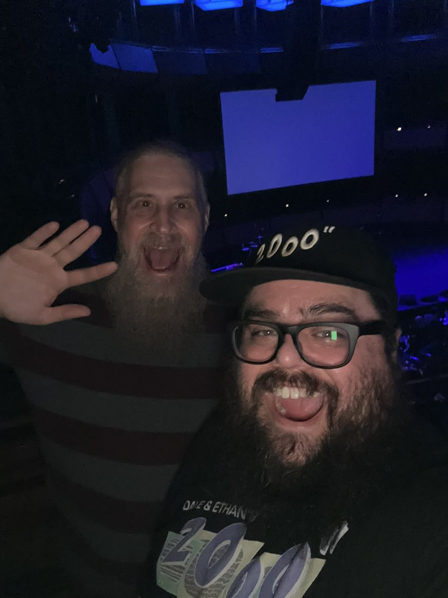 2000inch's tweet image. Episode 250” is available now!
Dave and Ethan share their experience of attending @ComicReliefUS Live 2024, featuring @alyankovic and more at Jazz At Lincoln Center in NYC on December 9th.
2000inch.com/episode-250
#WeirdAl #WeirdAlYankovic #2000inch #gillandchill #staycheesy