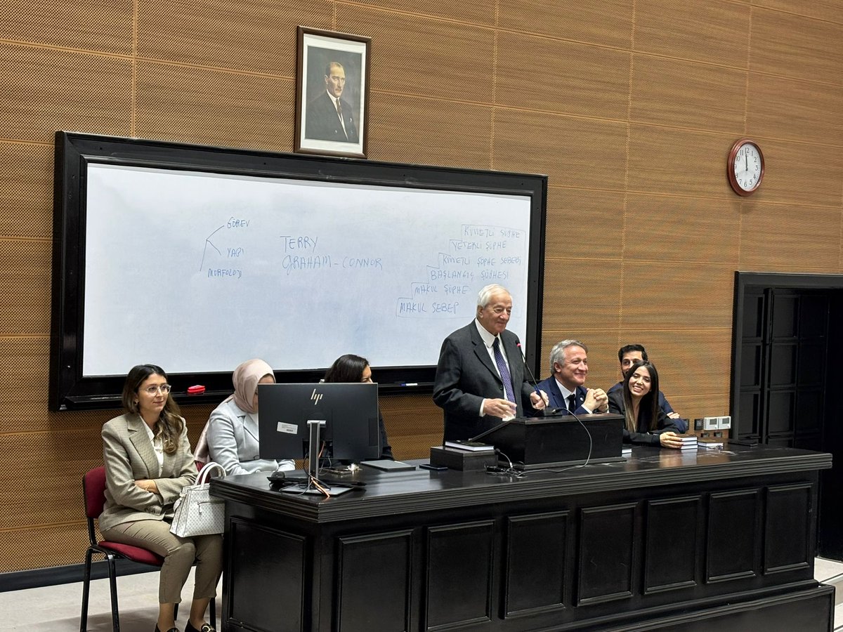 iuhfceza's tweet photo. Prof. Dr. Feridun YENİSEY Hocamızdan Ceza Muhakemesi Hukuku Dönem Kapanış Dersi
https://t.co/SGC3vd20w3 https://t.co/HQDJdKtYPu