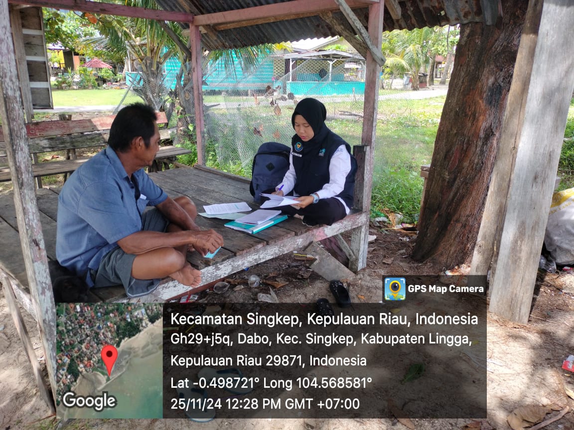 MegaTania17's tweet photo. Kamis (21/11) Mega Tania, Luhkan Kab Lingga, Wawancara dan Pengisian Kuisioner Responden dlm Asesmen utk Mendukung Pertumbuhan Ekonomi dan Pengentasan Kemiskinan
#GiatLuhkanSatminkalMedan #Lingga
@bppsdm_kp
@kkpgoid
@pusluhkp
@bppsdm_bp3medan
@bpblbatam
@BASRIBOSBAS https://t.co/p3OVA8SbgR
