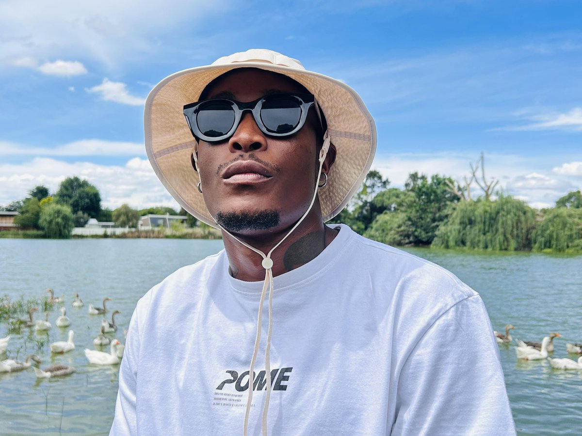 SaboXRSA's tweet photo. Dope Dealing out now on all DSPs

https://t.co/QdeKRK3y5k

New music dropping first quarter.

📸@mthandos_kese 
@wearpome https://t.co/8kBX8drNNp