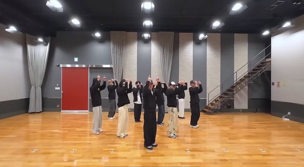 knkttkg's tweet image. エイリアンボーイ👽
#BUDDiiS  #ALIENBOY