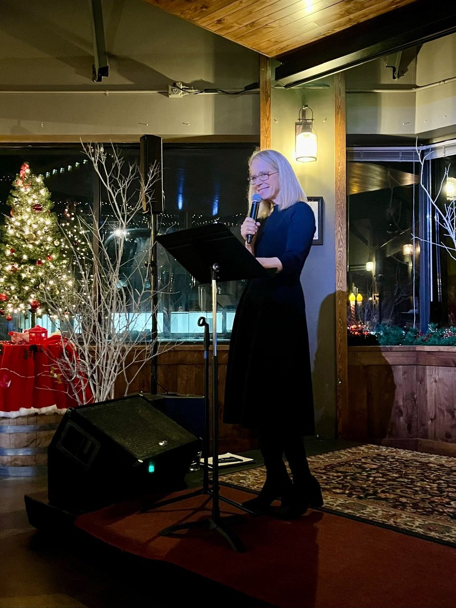 Morrison4MN's tweet photo. It was great to thank our team at our Volunteer Appreciation Night party at @BoomIslandBeer ! This campaign was the ultimate team effort &amp; I’m so grateful for this remarkable team. Special shout out to everyone at Boom Island and to Anna for putting together such a special night. https://t.co/ktnzAjqQ5K