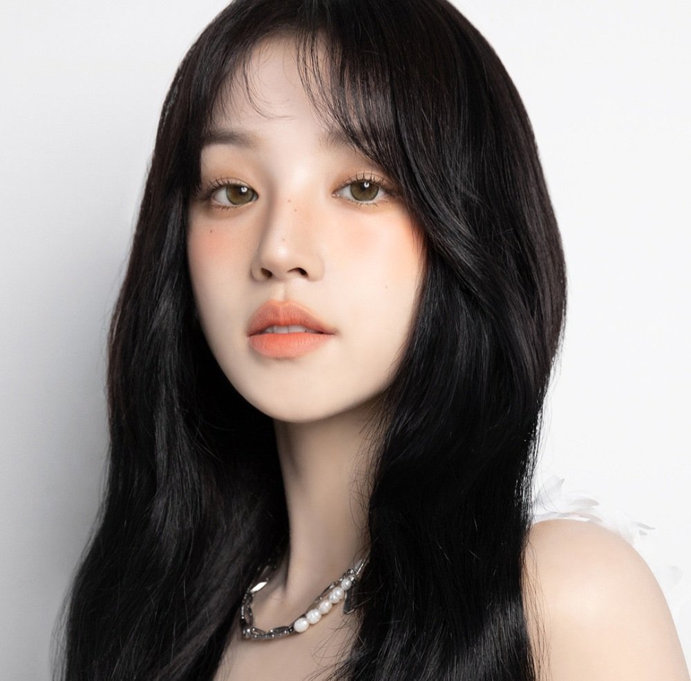 LoveYuqi990923's tweet photo. Yuqi x Qrsessed ✨️👀
#Qrsessed #클라셋 #クラセスト
#우기 #YUQI #ウギ #宋雨琦
#YUQILENS #NeverOlive #네버올리브 #ネバーオリーブ https://t.co/O37yFvmaib