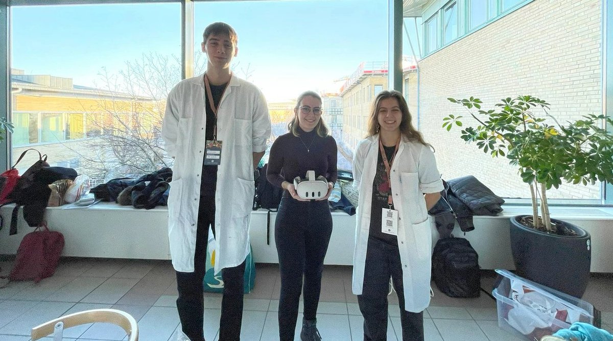 Vilka bakterier och svampar bär vi på och är några av dem antibiotikaresistenta? Det ville två studenter på kandidatprogrammet i Life Science ta reda på under Öppet hus vid Umeå universitet – och resultatet var oväntat. umu.se/nyheter/studen…