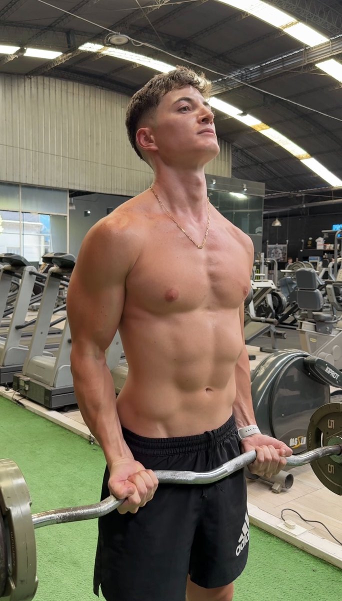 F R A N C O ❤️‍🔥 300K tweet media