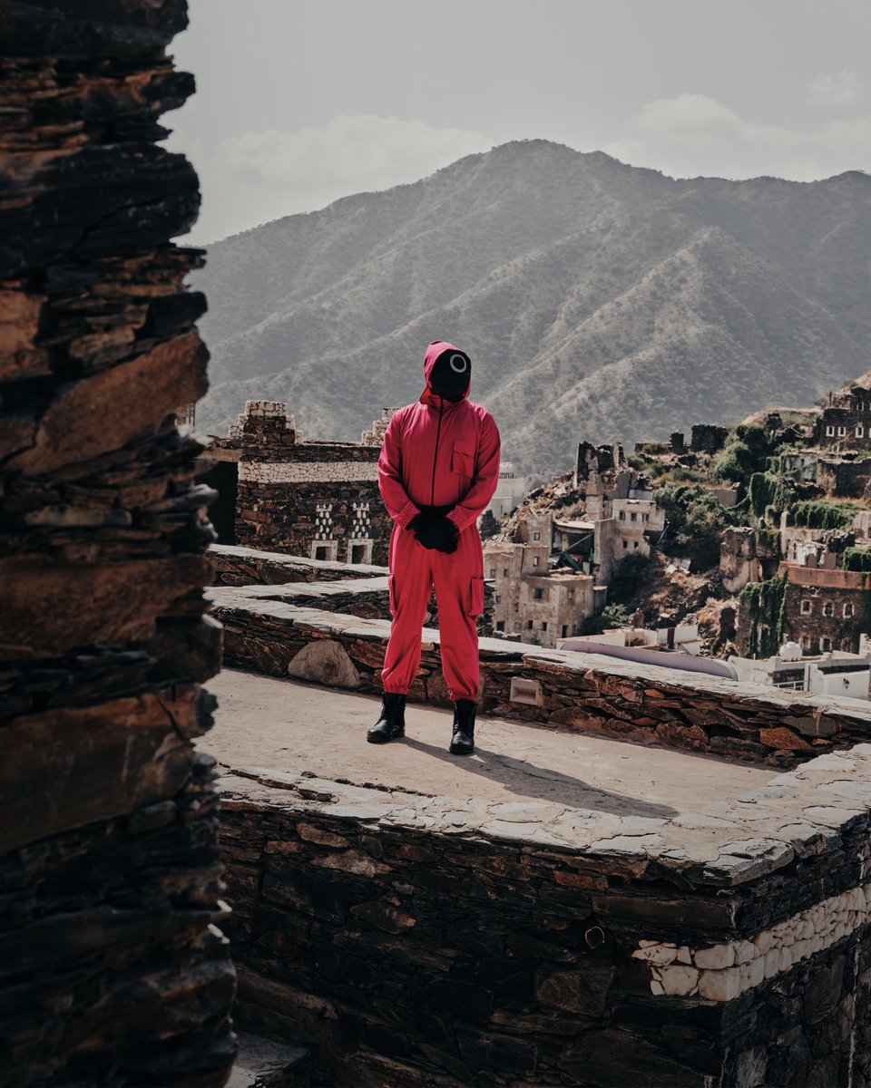 NetflixMENA's tweet image. حرّاس لعبة الحبّار يستكملون مشوارهم 🐙
المكان الحالي: رجال ألمع. 
الوجهة القادمة: مجهول. 

#لعبة_الحبّار_في_السعودية