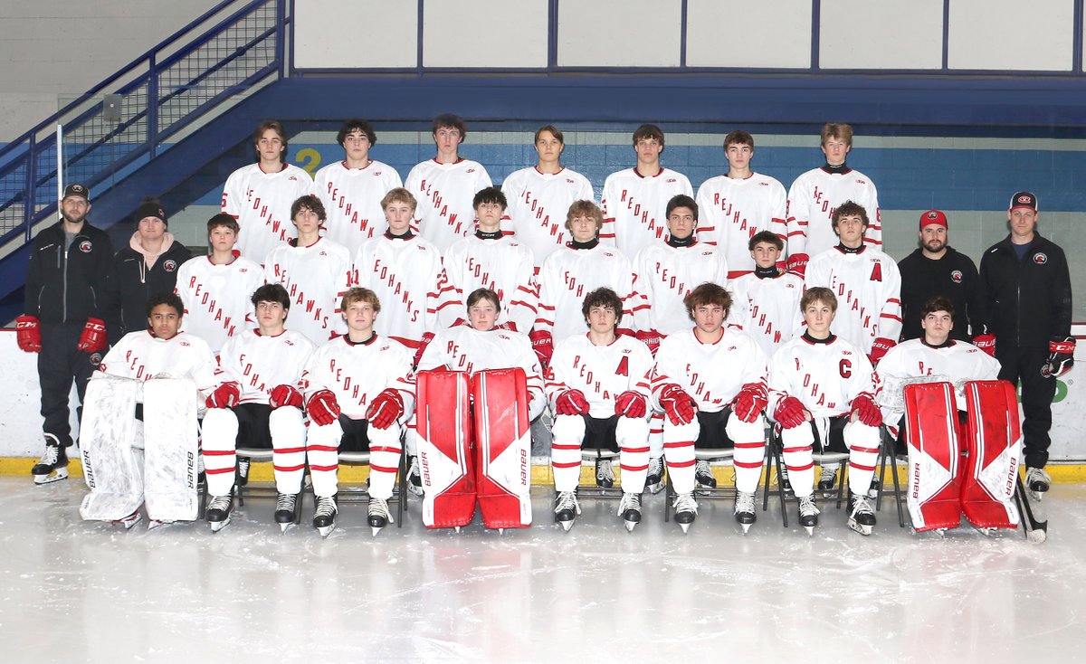 VTsportsimages's tweet photo. New record established...23 Individual photos and one team photo on the ice in 6 minutes 19 seconds...@cvuredhawks @CVUhockey @_CoachBenoit https://t.co/kjeQoohsKr