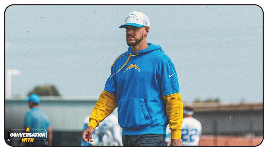 TJamesIndState's tweet photo. Do You Remember?: Terre Haute native and former Indiana State Football quarterback/wide receiver Chris O’Leary. After serving as the safeties coach at Notre Dame, O’Leary is now the safeties coach with the NFL’s Los Angeles Chargers. https://t.co/6ktjKedUJX