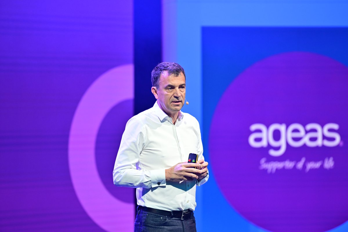 AgeasGroup's tweet photo. 𝗥𝗲𝗮𝗱𝘆, 𝗦𝗲𝘁, 𝗘𝗹𝗲𝘃𝗮𝘁𝗲! 🙌 While our teams worldwide are working flat out to close the Impact24 strategic #plan on another high note, we are spreading our wings and already preparing to soar to new heights 🪂 with Ageas’s new #strategy 𝗘𝗹𝗲𝘃𝗮𝘁𝗲𝟮𝟳. https://t.co/EiU5vFNEV4