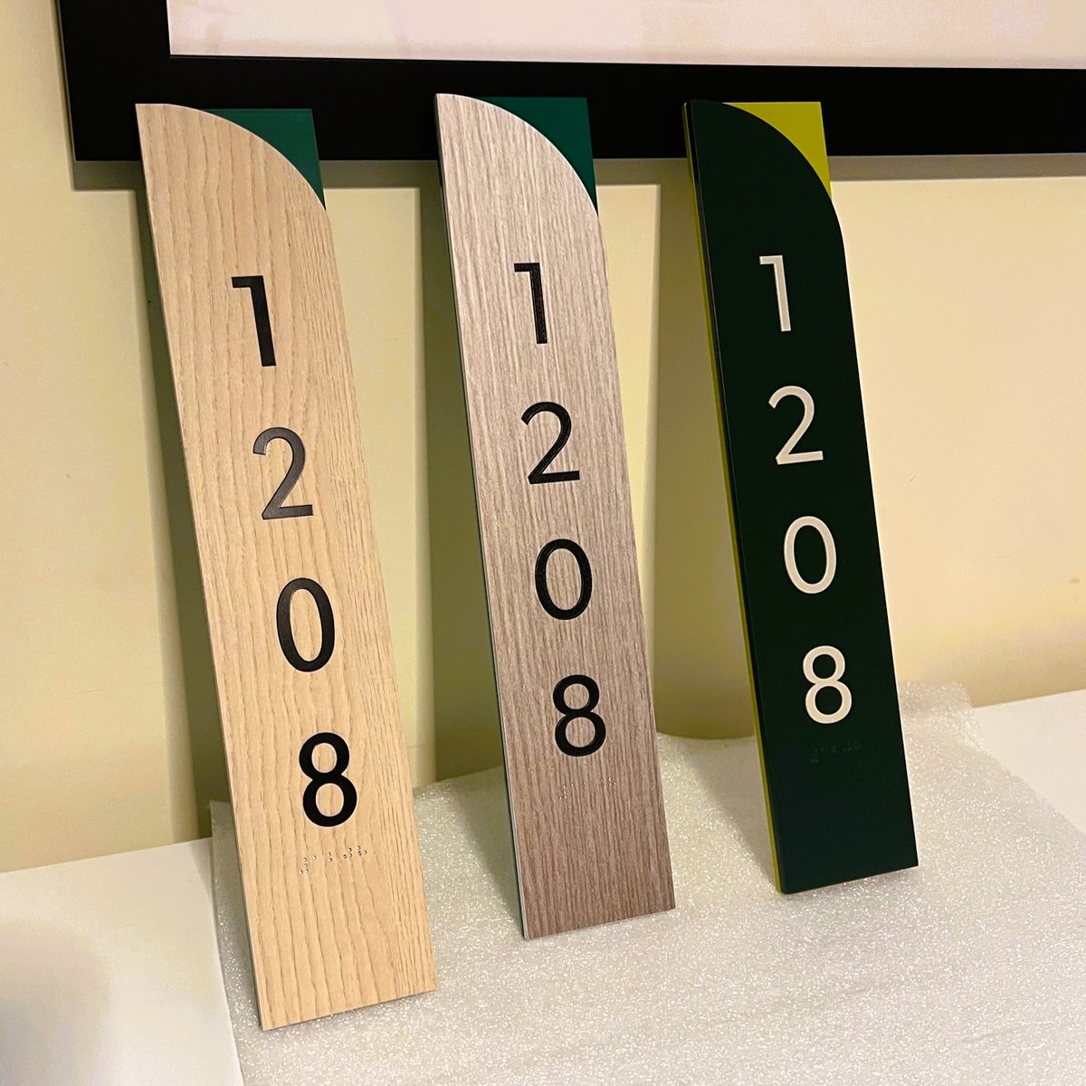 Divadisplaysinc's tweet image. Custom-Made ADA Signage with Real Wood &amp;amp; Laminate Faces

Crafted with precision and elegance, our ADA-compliant signage combines functionality with aesthetic appeal.

📞 Call 301-798-2717 for a consultation today!

#CustomSignage #ADASolutions #WoodLaminate #AccessibleDesign
