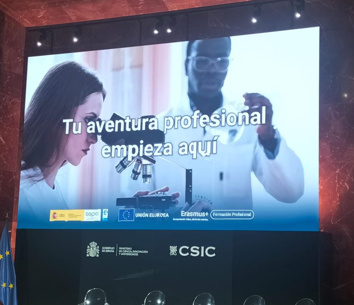 nazaretzentroa's tweet photo. Nazaret asiste a las jornadas informativas #ERASMUS organizadas por el @sepiegob  sobre la convocatoria 2025 para Educación Superior y #formacionprofesional. Dos interesantes jornadas para conocer las novedades y preparar nuevos proyectos.

#Erasmusplus #FP #FPEuskadi @hetelfp #abantean