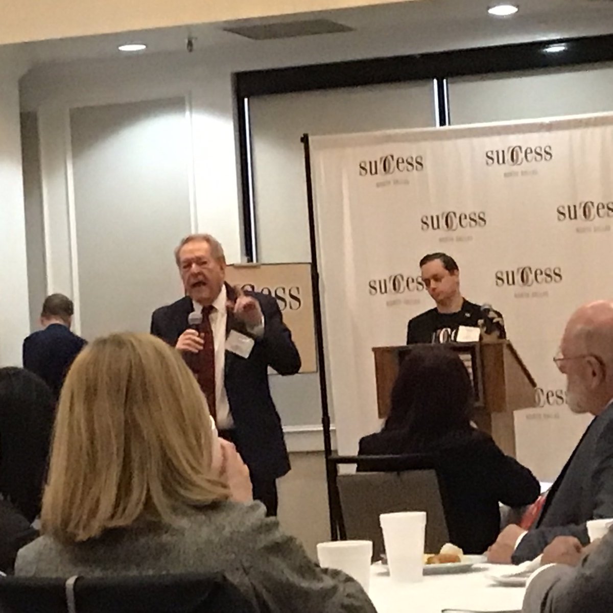 SuccessNorth's tweet photo. @Randy1116 announcing First Friday Book Club held at Park City Club first Friday of every month
@SuccessNorth
@billwallace1
#SuccessNorthDallas
#SND
#BestNetworkinginDFW
#Networking
#Netweaving
#Mentoring
#bookclub
#bookreview https://t.co/189TTl0TDW