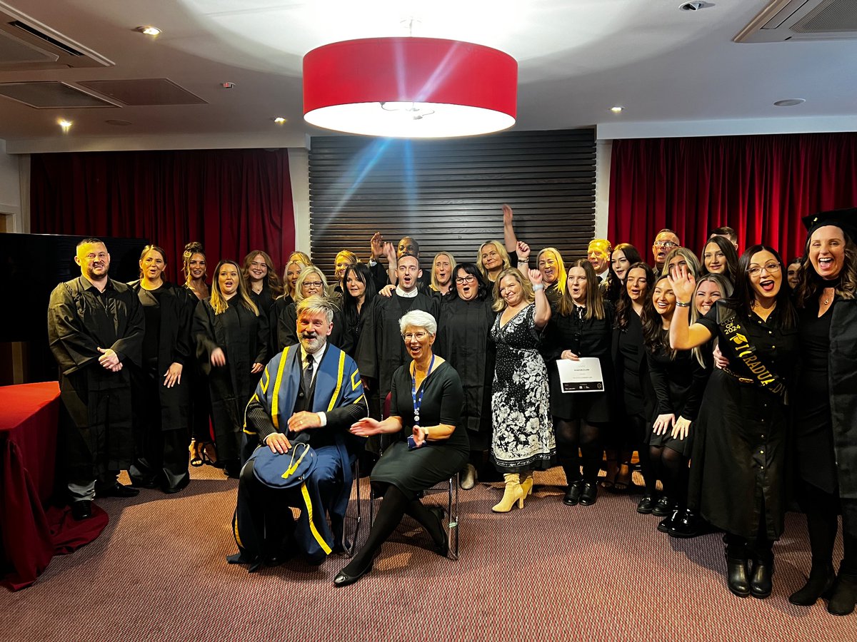 Leigh Wardlaw tweet media