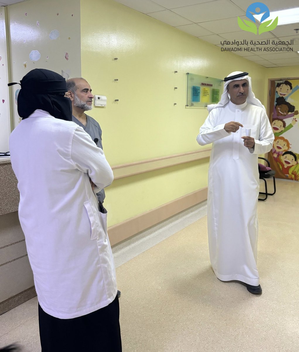 #يحدث | 

استشاري الحساسية والمناعة للاطفال د. مفرح الزهراني فى زيارة لقسم التنويم والعناية المركزة لمعاينة الحالات  بـ #مستشفى_الدوادمي_العام 
<a href="/DawadmiHospital/">مستشفى الدوادمي العام</a>