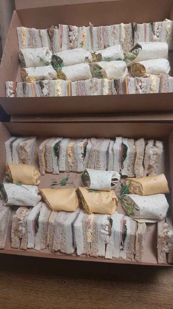 A massive thank you to Hook and ladder cafes in Limerick who dropped out a selection of gorgeous fresh sandwiches to our Ambulance Station in Dooradoyle for our very busy crews. They are very much appreciated <a href="/AmbulanceNAS/">National Ambulance Service 🇮🇪🚑</a> <a href="/NAS_MidWest/">NAS MidWest (Limerick, Clare & North Tipp.)</a>