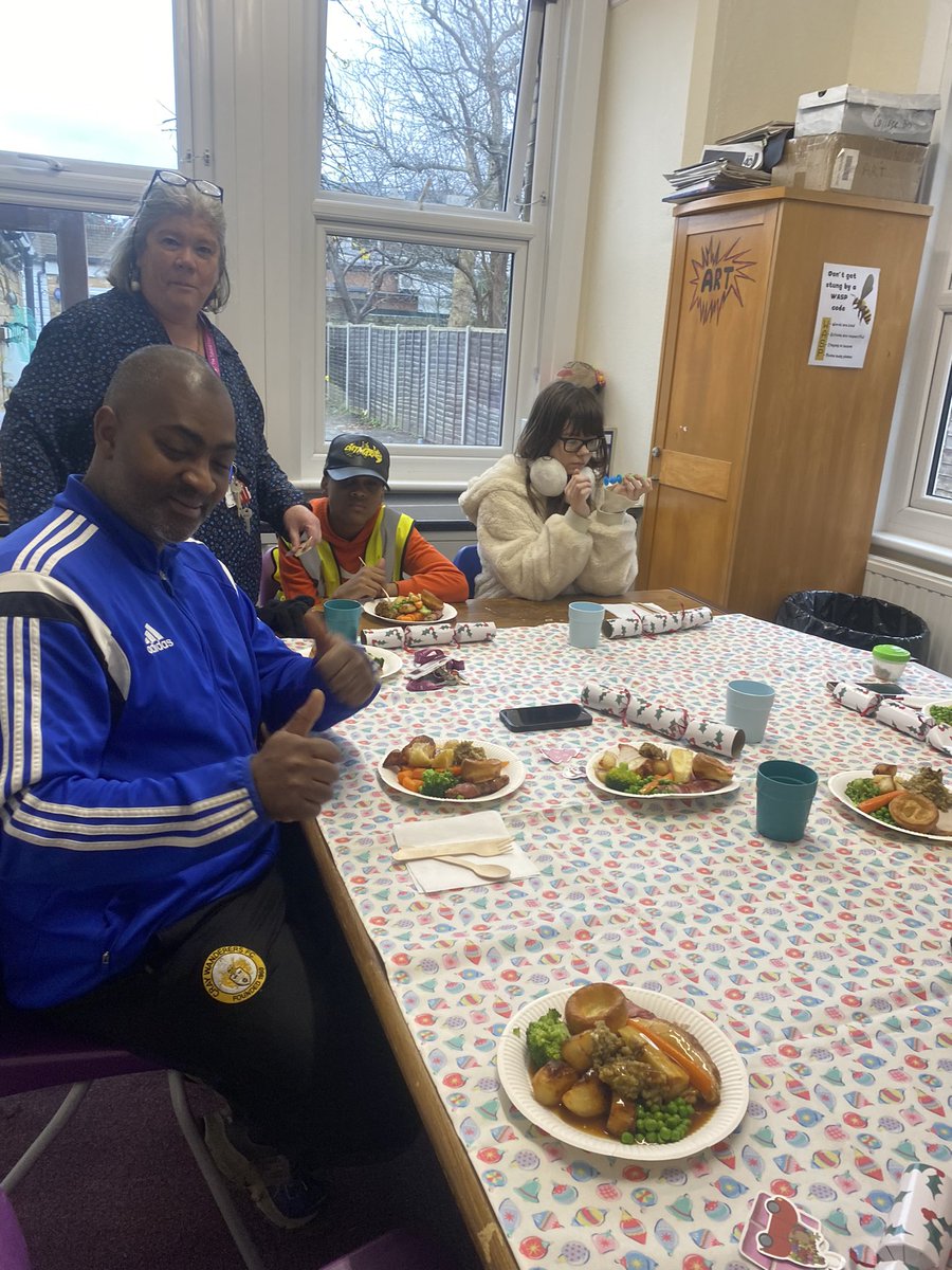 Christmas greetings from everyone at The Tutorial Foundation Day School. Leisa cooked up a storm and students and staff all enjoyed their delicious lunch 🎄🥰🤶